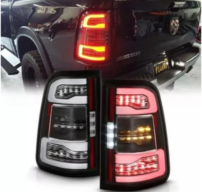 Lanterna Traseira Black LED Dodge Ram 1500 Rebel 2019 a 2024 - imagem 1