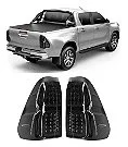 Lanterna Traseira Fume Toyota Hilux 2017 A 2022 — detalhe