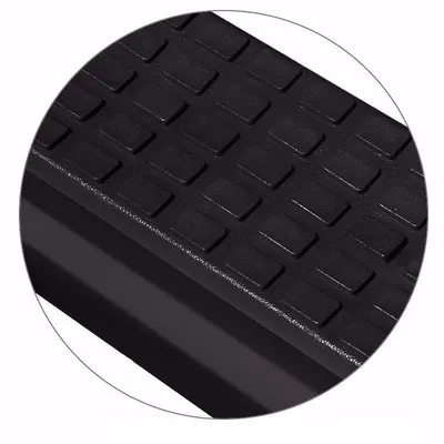Estribo Dakota Oblongo Preto — detalhe