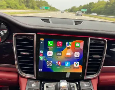Central Multimídia Porsche CarPlay e Android Auto — detalhe
