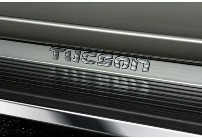 Estribo Tucson Prata STF EVO* — detalhe