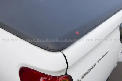 Capota Marítima XB/GL/GLS Triton SLF — detalhe
