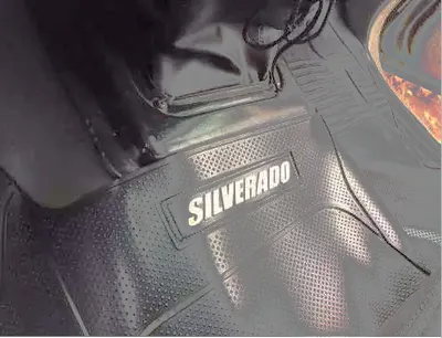 Tapete Personalizado PVC Silverado Cinza 1Pç* — detalhe