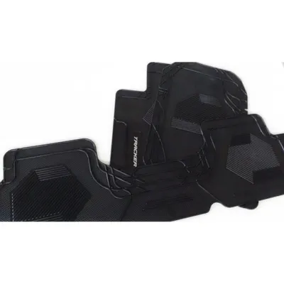 Tapete Personalizado PVC Tracker 17/19 Preto 3Pç* — detalhe