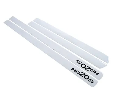 Friso Lateral Transparente EscritaPreta – HB20 S* — detalhe