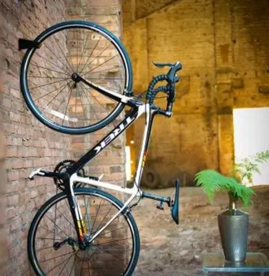 Suporte De Bike De Parede – Vertical Hero* — detalhe