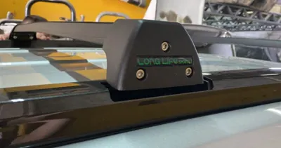Travessa P/Longarina Corolla Cross Preta* — detalhe