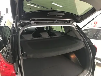 Tampão/Bagagito Captur Preto* — detalhe