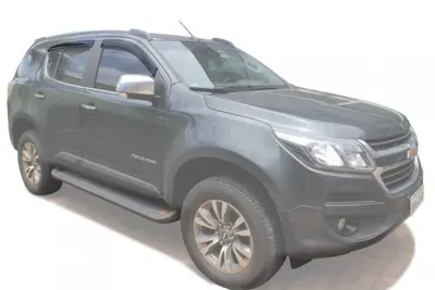 Calha De Chuva 4P 13/ Trailblazer — detalhe